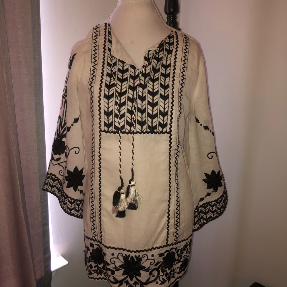 Chico’s embroidered tunic